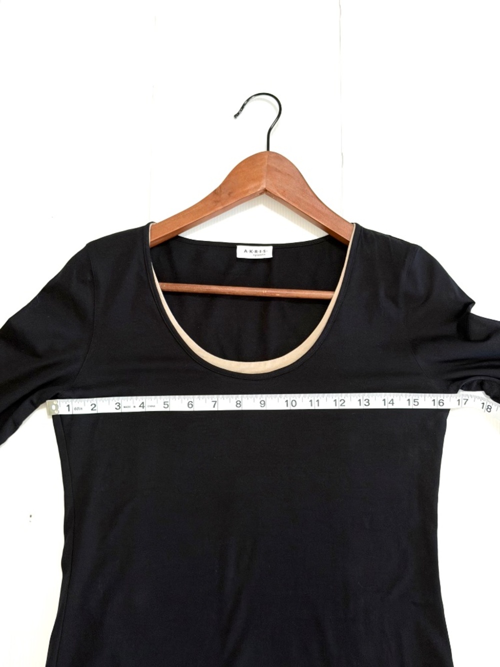 Akris Punto Black Scoop Neck 3/4 Sleeve Top Trim Detail Size US 6 - Picture 6 of 10